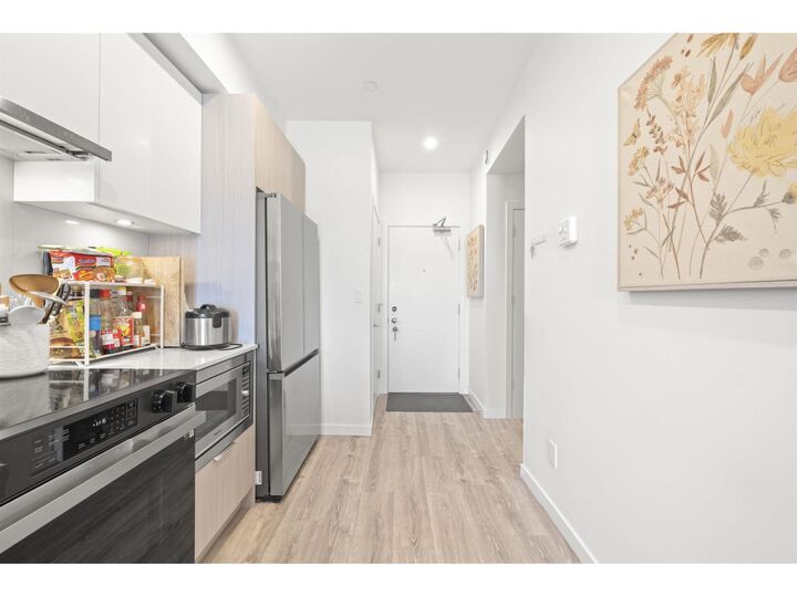Property Photo:  10828 139A Street 305  BC V3R 0H3 