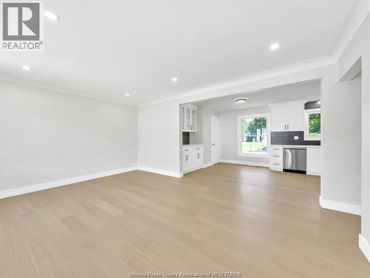 Property Photo:  2445 Todd Lane#Upper Unit  ON N9H 1K4 