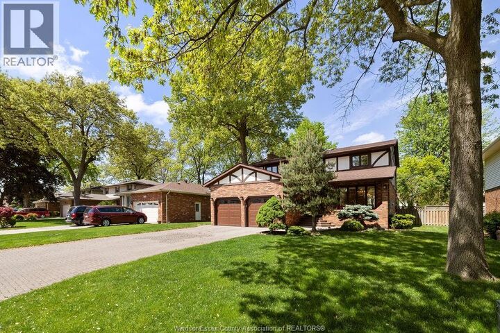 Property Photo:  534 Michael Crescent  ON N9J 3A3 