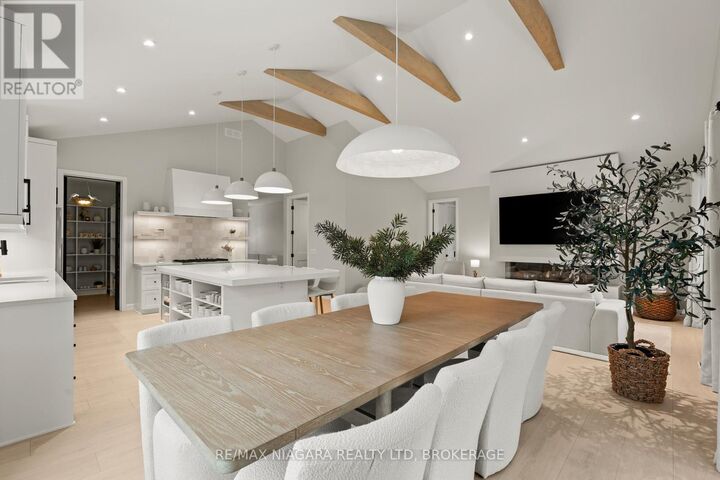 Property Photo:  27 Maple Leaf Avenue South  ON L0S 1N0 
