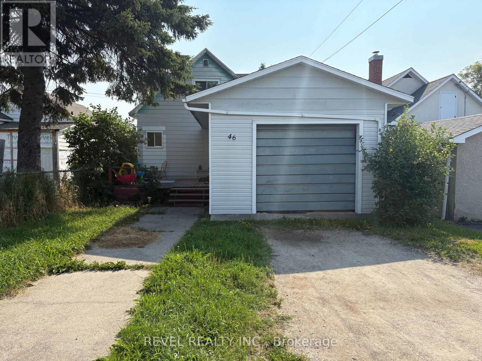 Property Photo:  46 Charles Street  ON P4N 5C3 