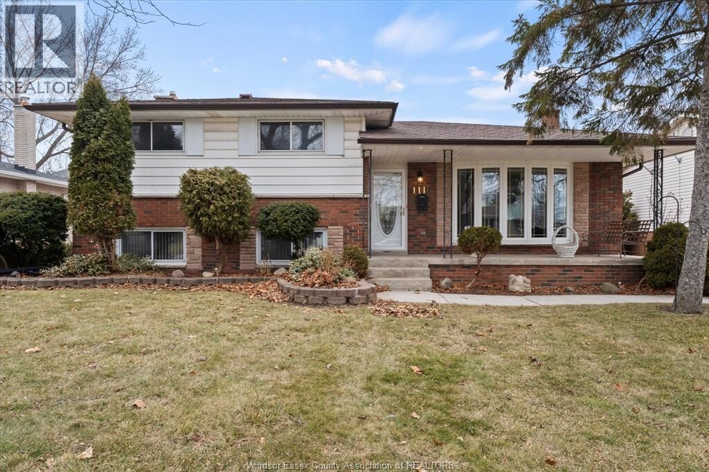 Property Photo:  1116 Sumach Crescent  ON N8S 2S4 