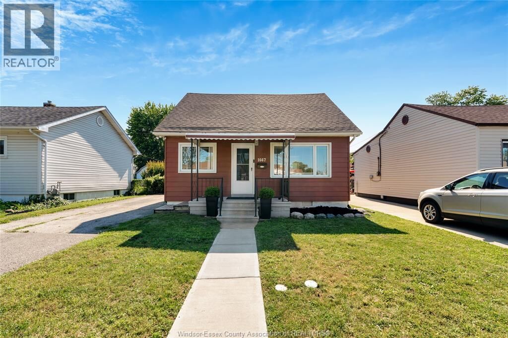 Property Photo:  1667 Aubin  ON N8Y 4G3 