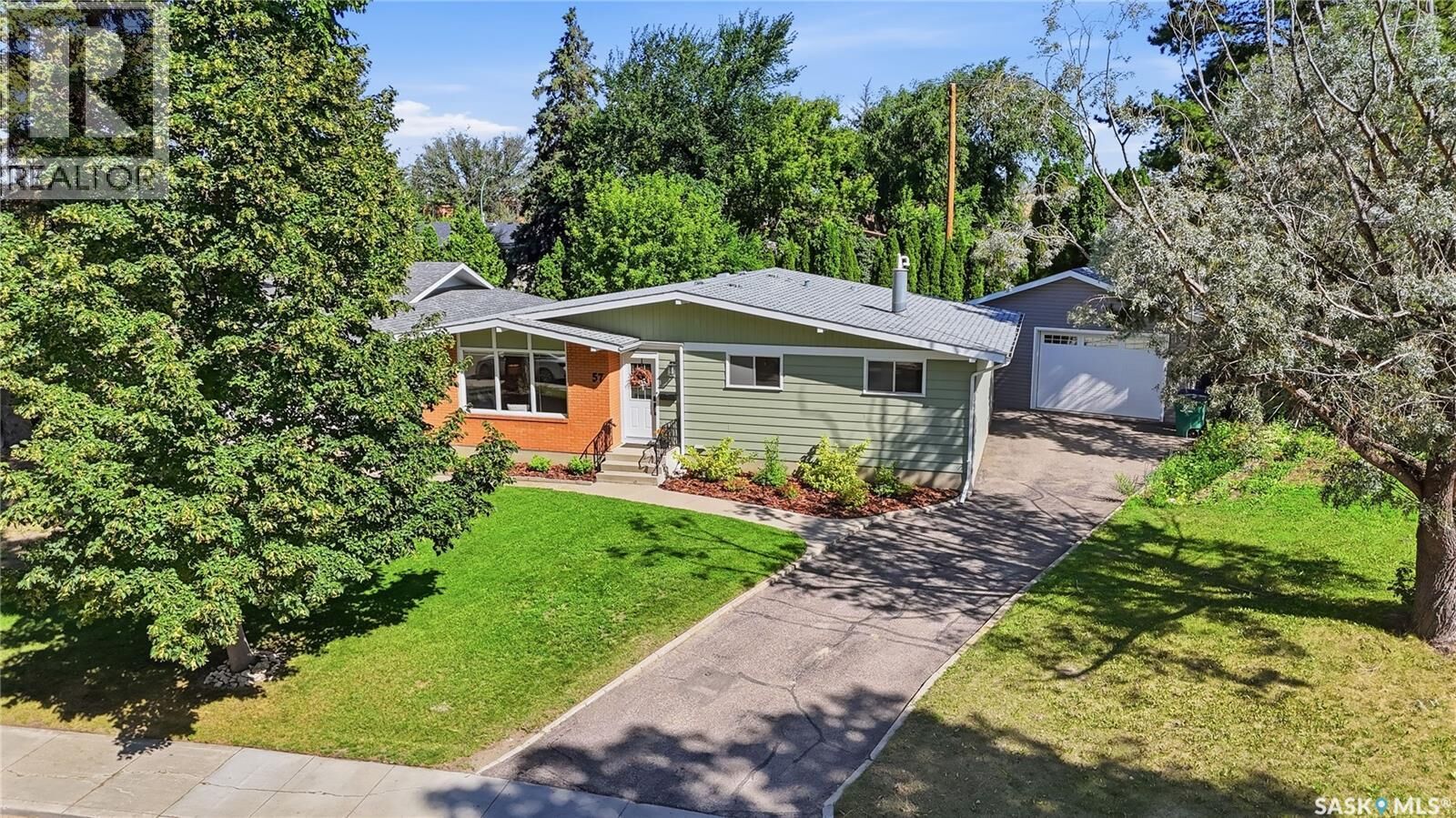 Property Photo:  57 Potter Crescent  SK S7H 3L2 