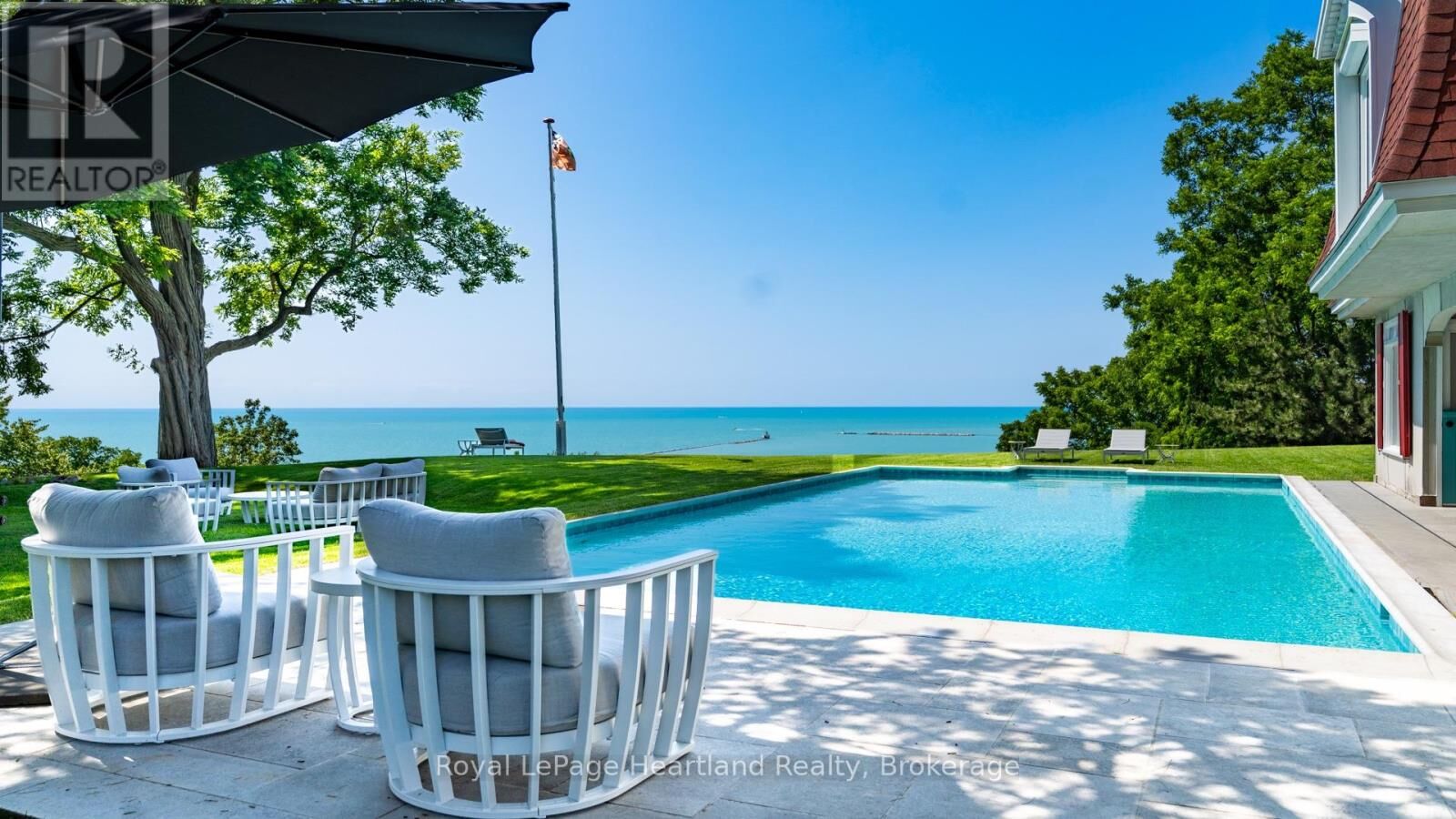 Property Photo: 284 West Elgin Avenue West ON N7A 2G1