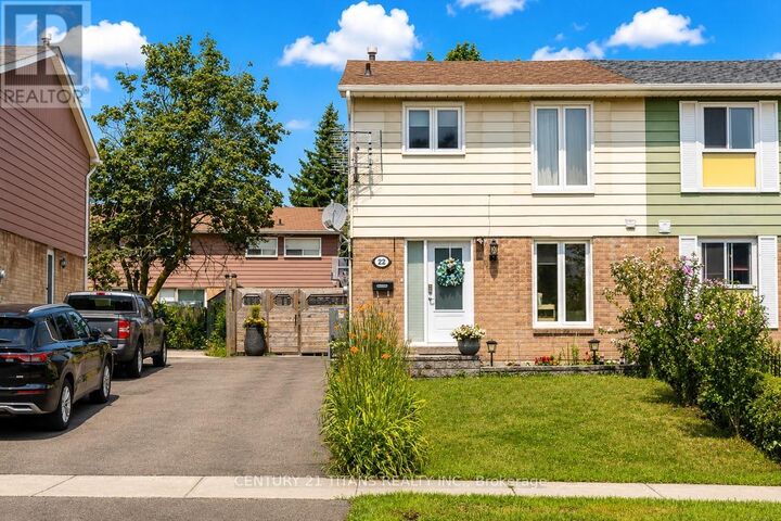 Property Photo: 22 Whiteleas Avenue ON M1B 1W7