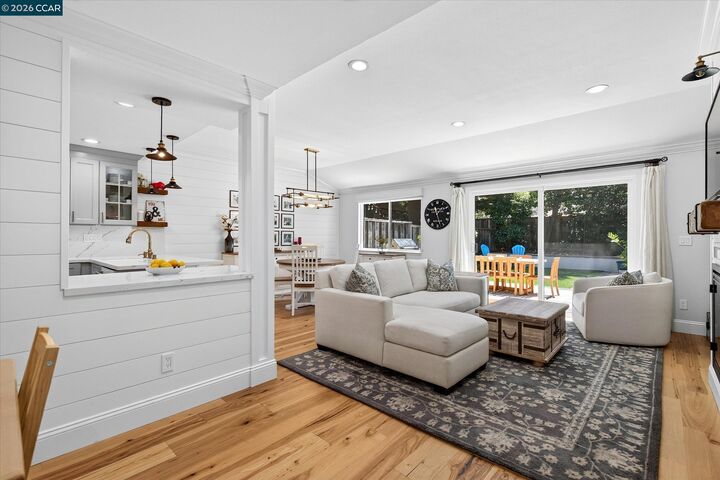 Property Photo:  63 Glen Valley Cir  CA 94526 