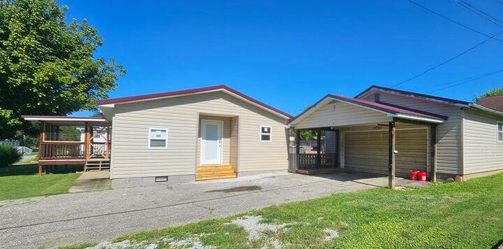 Property Photo:  38 4th Street  KY 41230 