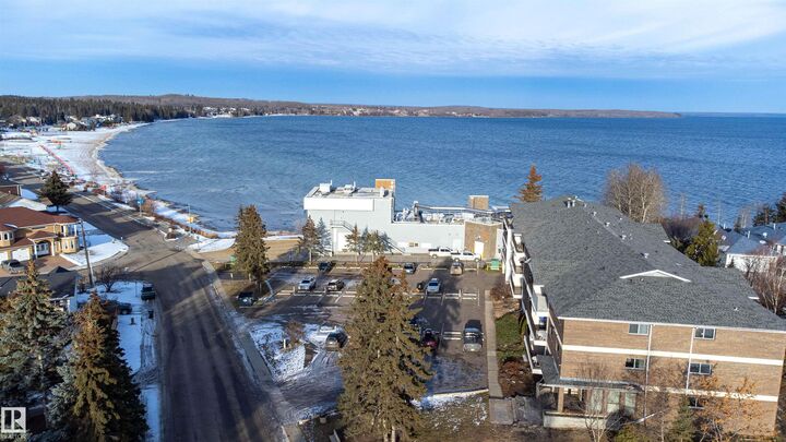 Property Photo: 104 10 Street AB T9M 1A6
