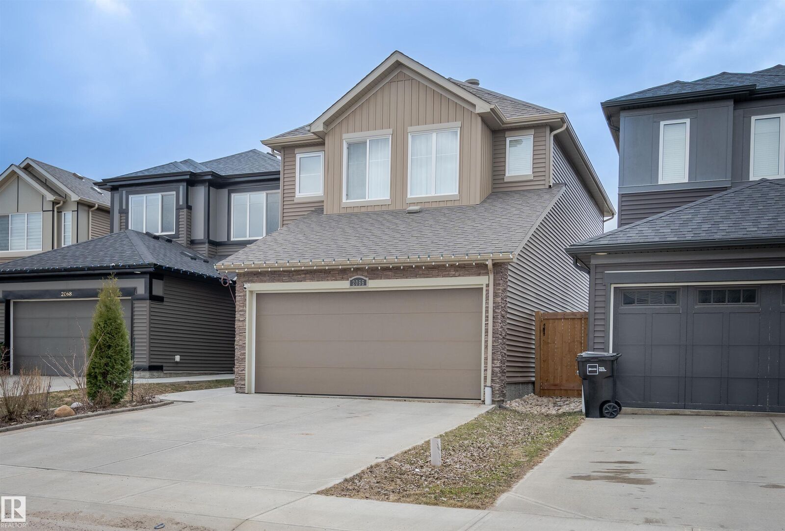 Property Photo: 2066 Graydon Hill Crescent SW AB T6W 4C7