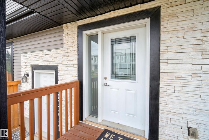 Property Photo:  14921 90 Avenue NW  AB T5R 1E6 