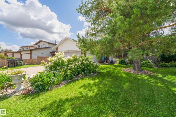 79 Woodstock Drive — photo 1