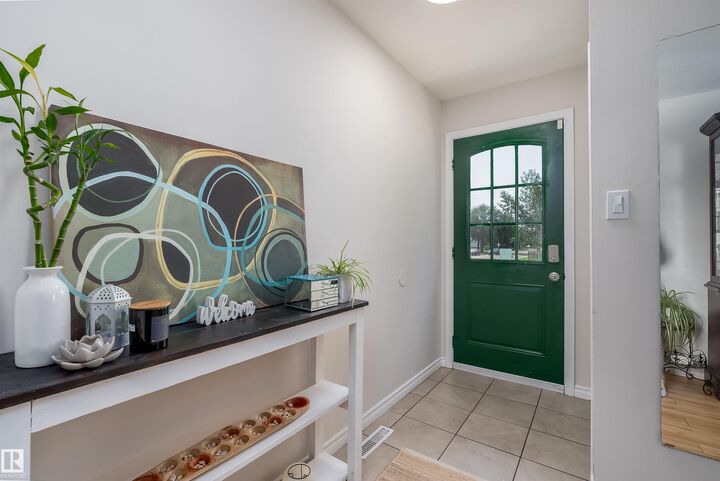 Property Photo:  11236 40 Avenue NW  AB T6J 0R2 