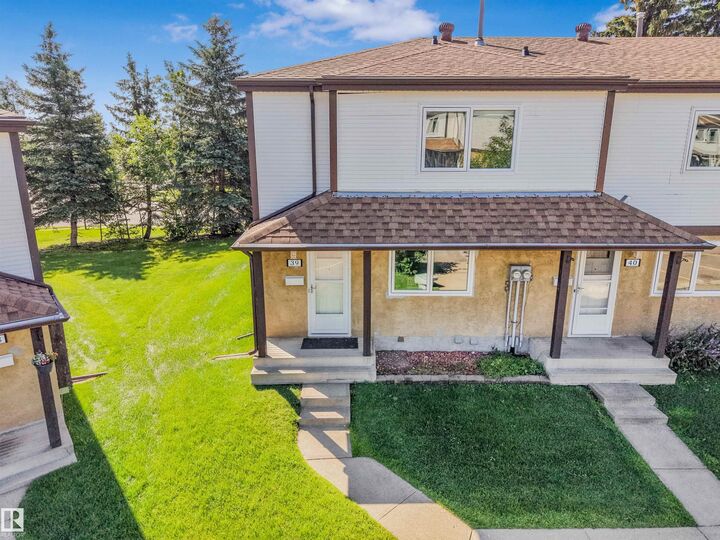 Property Photo: #39 14511 52 Street NW AB T5A 4M6
