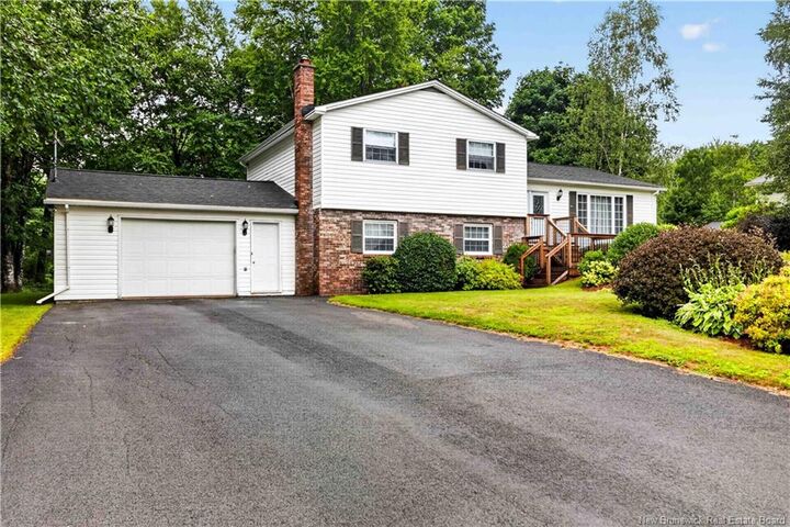 192 Springwater Lane — photo 1