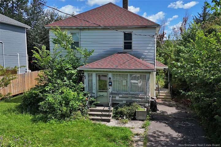 Property Photo:  865 Barker Street  NB E3A 3K4 