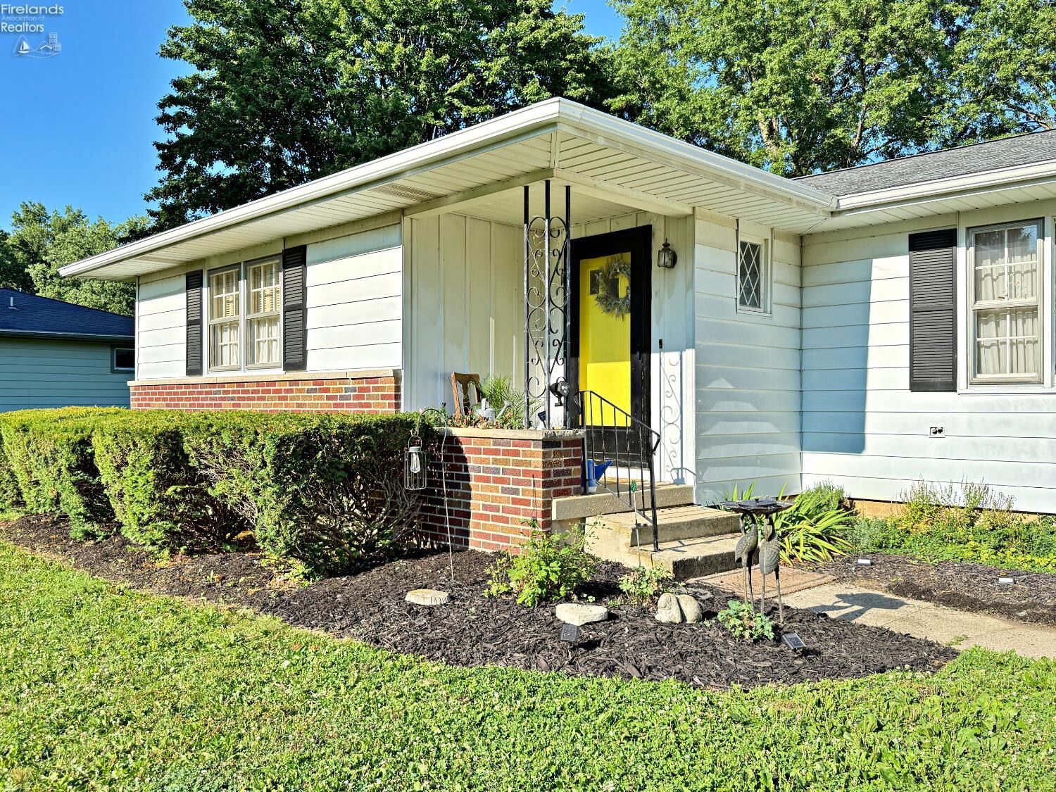 Property Photo: 133 Gibson Court OH 44883