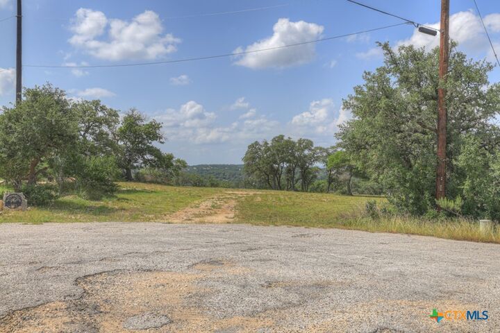 Property Photo: 338 Sheridan Drive TX 78133