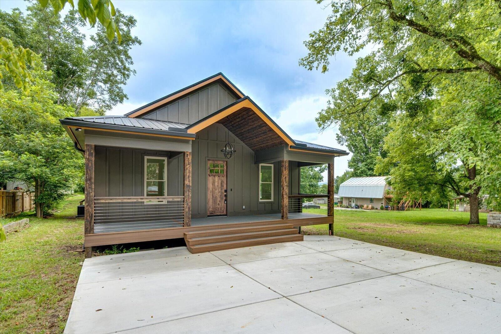 Property Photo:  107 Locust Avenue  TN 37380 