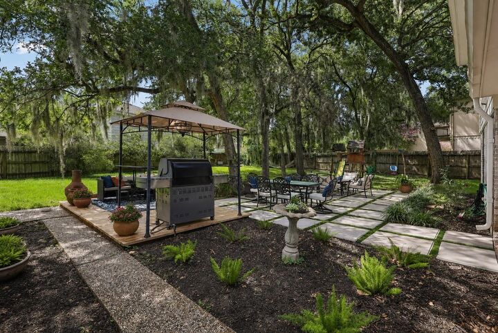 Property Photo: 16535 Laurelfield Drive TX 77059