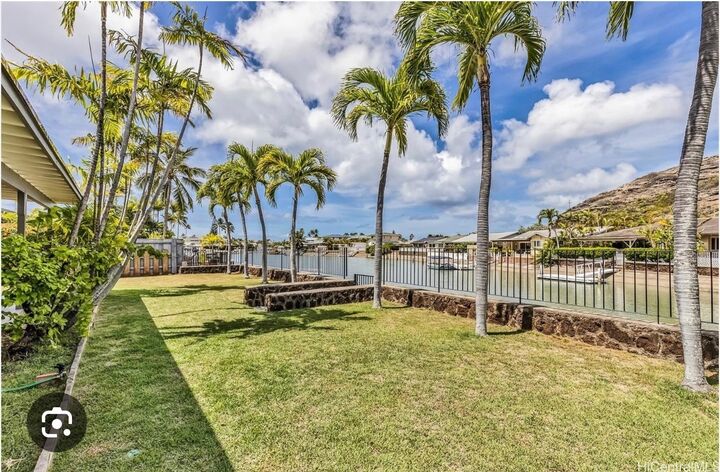 Property Photo:  664 Kumukahi Place  HI 96825 