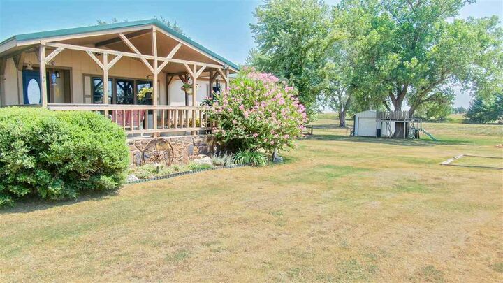 Property Photo: 13186 County Road 1400 OK 73006-1318