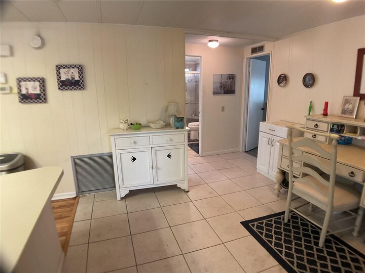 Property Photo: 2100 Kings Highway 47 FL 33980