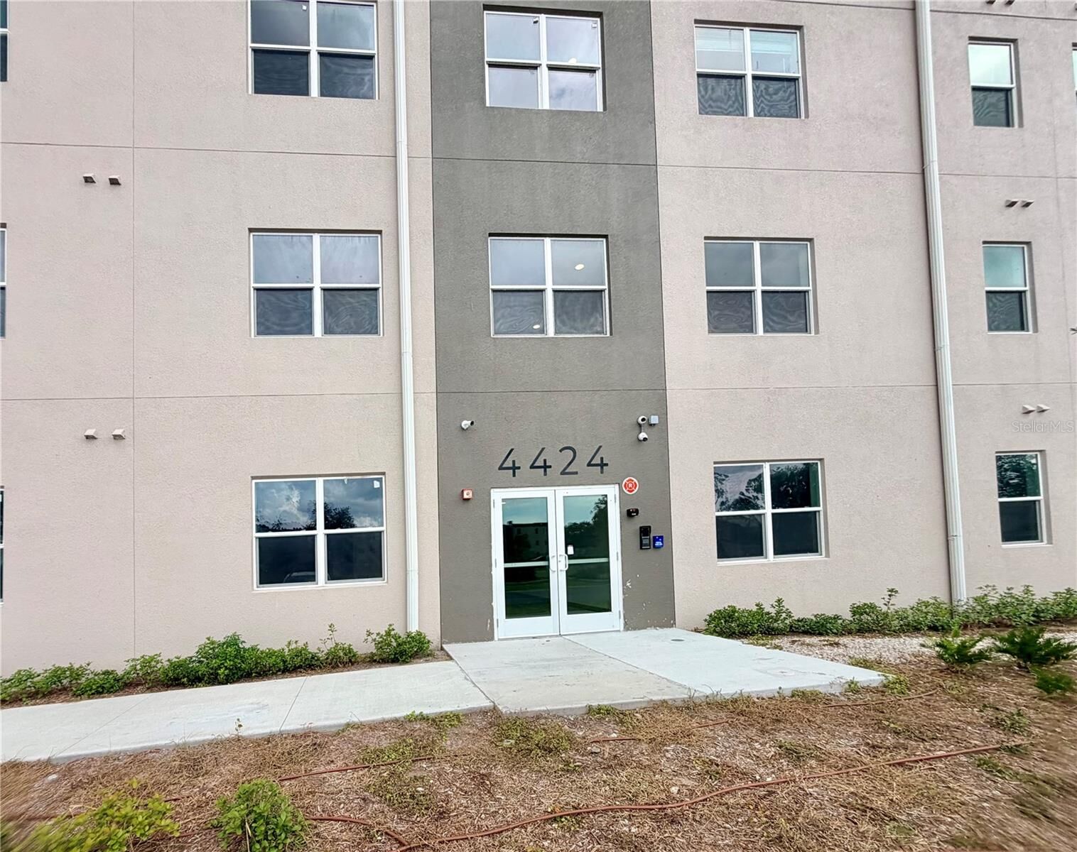 Property Photo: 4424 S Texas Avenue 1-302 FL 32839