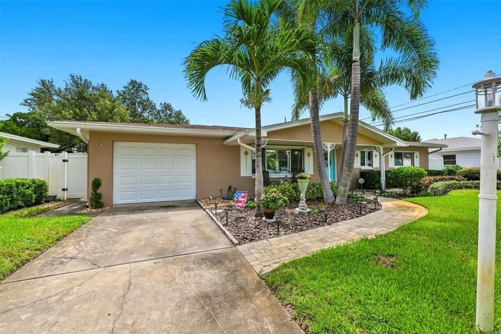 Property Photo:  8919 109th Lane  FL 33772 