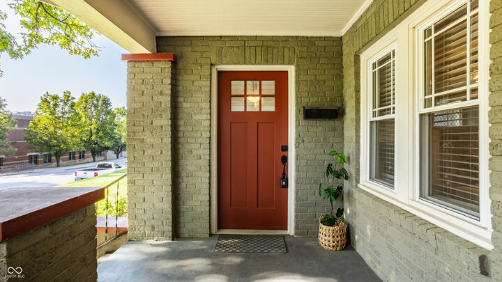 Property Photo:  4050 N Capitol Avenue  IN 46208 