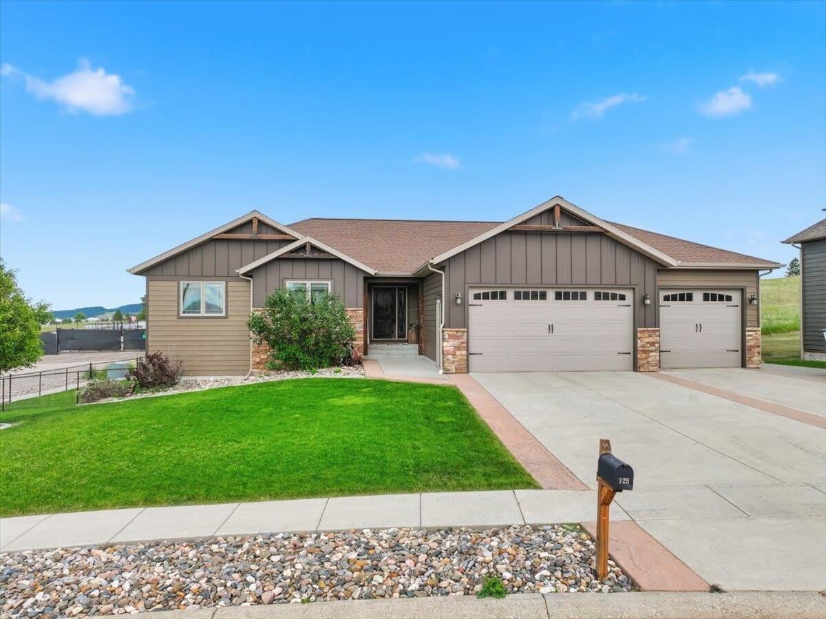 Property Photo:  725 Maple Drive  SD 57783 