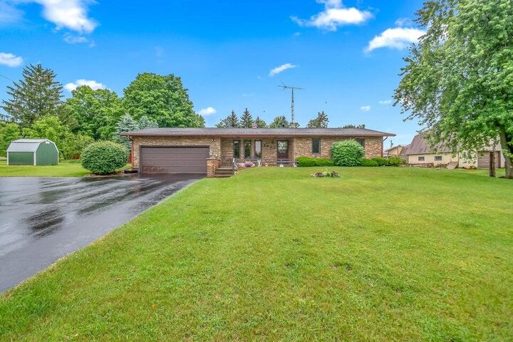 Property Photo:  2607 Thompson Street  MI 49266 