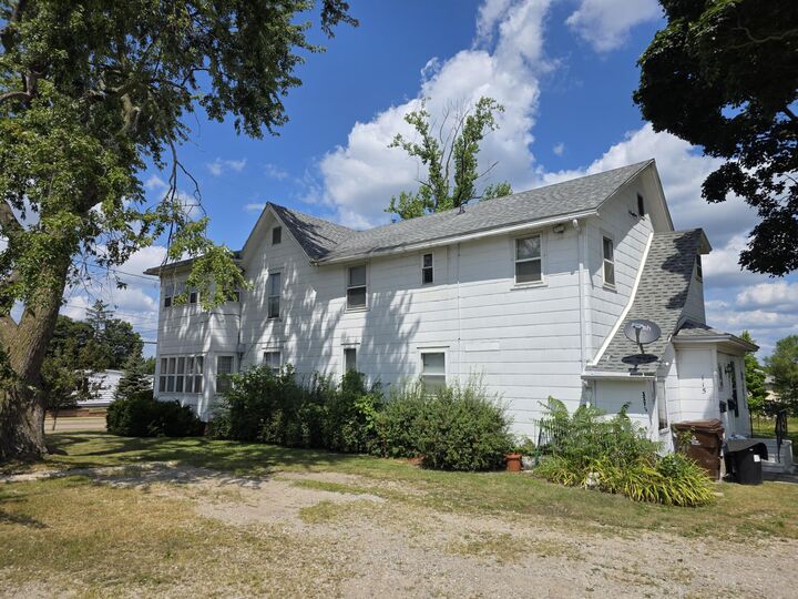 Property Photo: 115 N West Avenue MI 49201