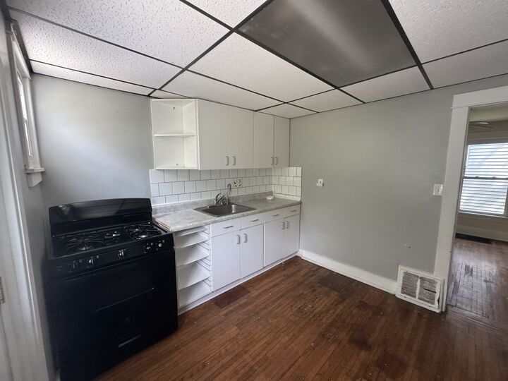 Property Photo:  647 Hardin Avenue A  IL 60506 