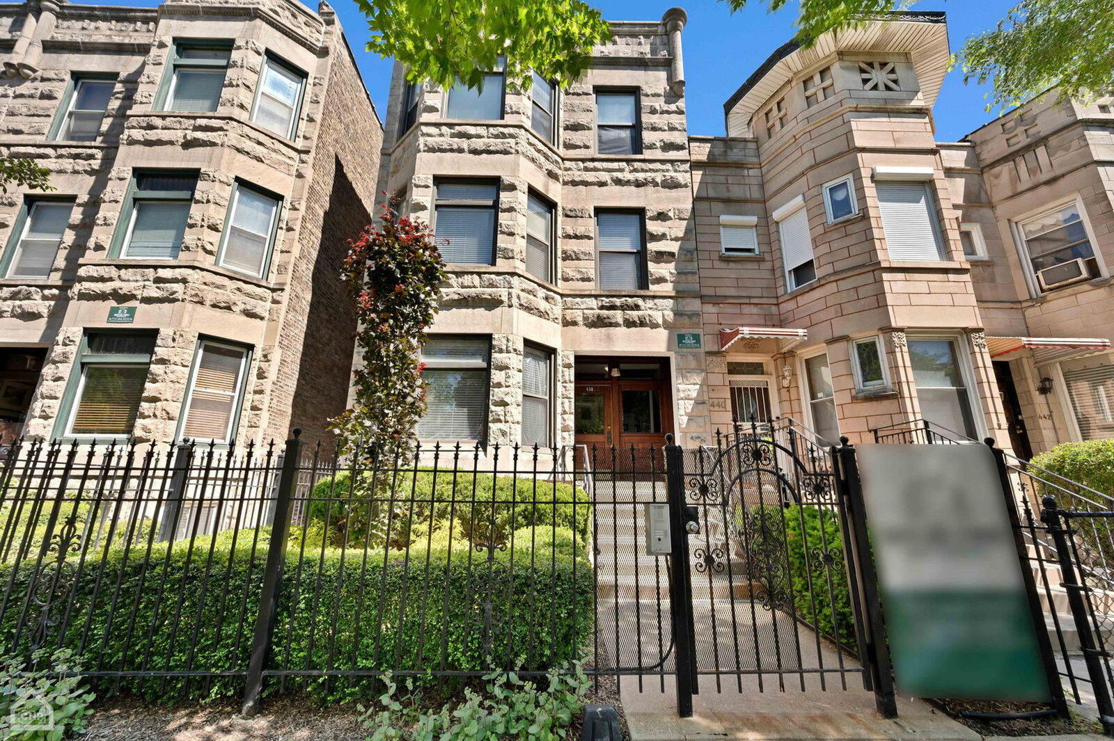 Property Photo: 438 E 45th Place IL 60653