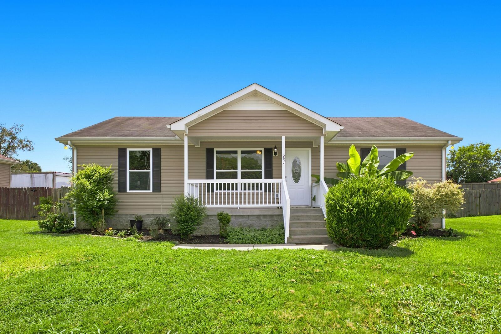 Property Photo: 237 Santa Monica Blvd TN 37066