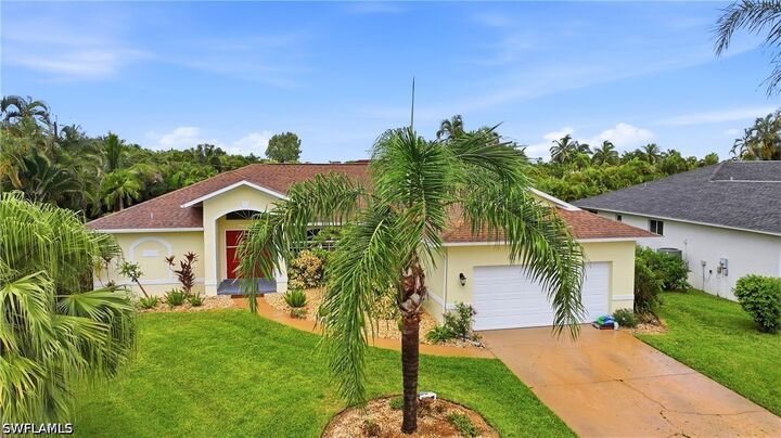 Property Photo: 8950 Bracken Way FL 33908