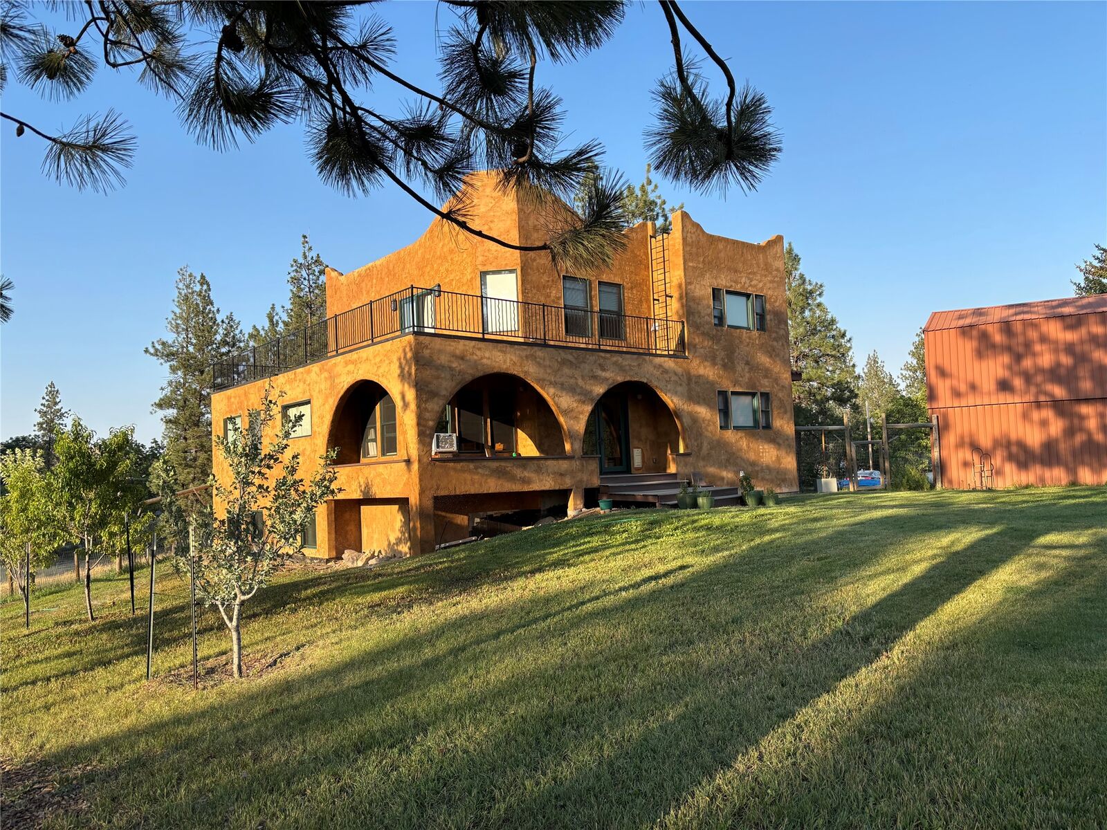 Property Photo:  815 2nd Avenue S  MT 59845 