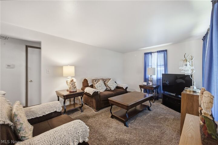 Property Photo: 1428 Youll Street OH 44446