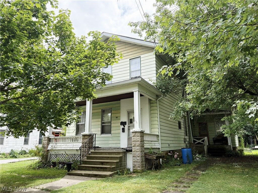 Property Photo:  89 Groveland Street  OH 44074 