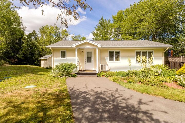 Property Photo:  504 Lake Drive  NS B0P 1G0 