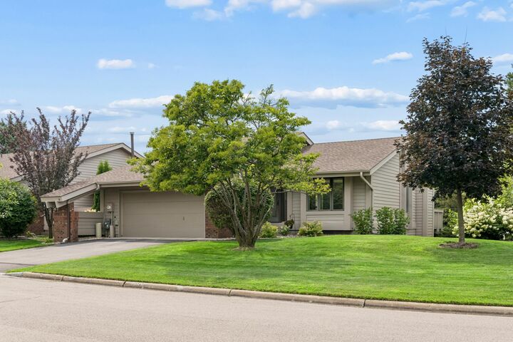 Property Photo:  9526 Woodbridge Road  MN 55438 
