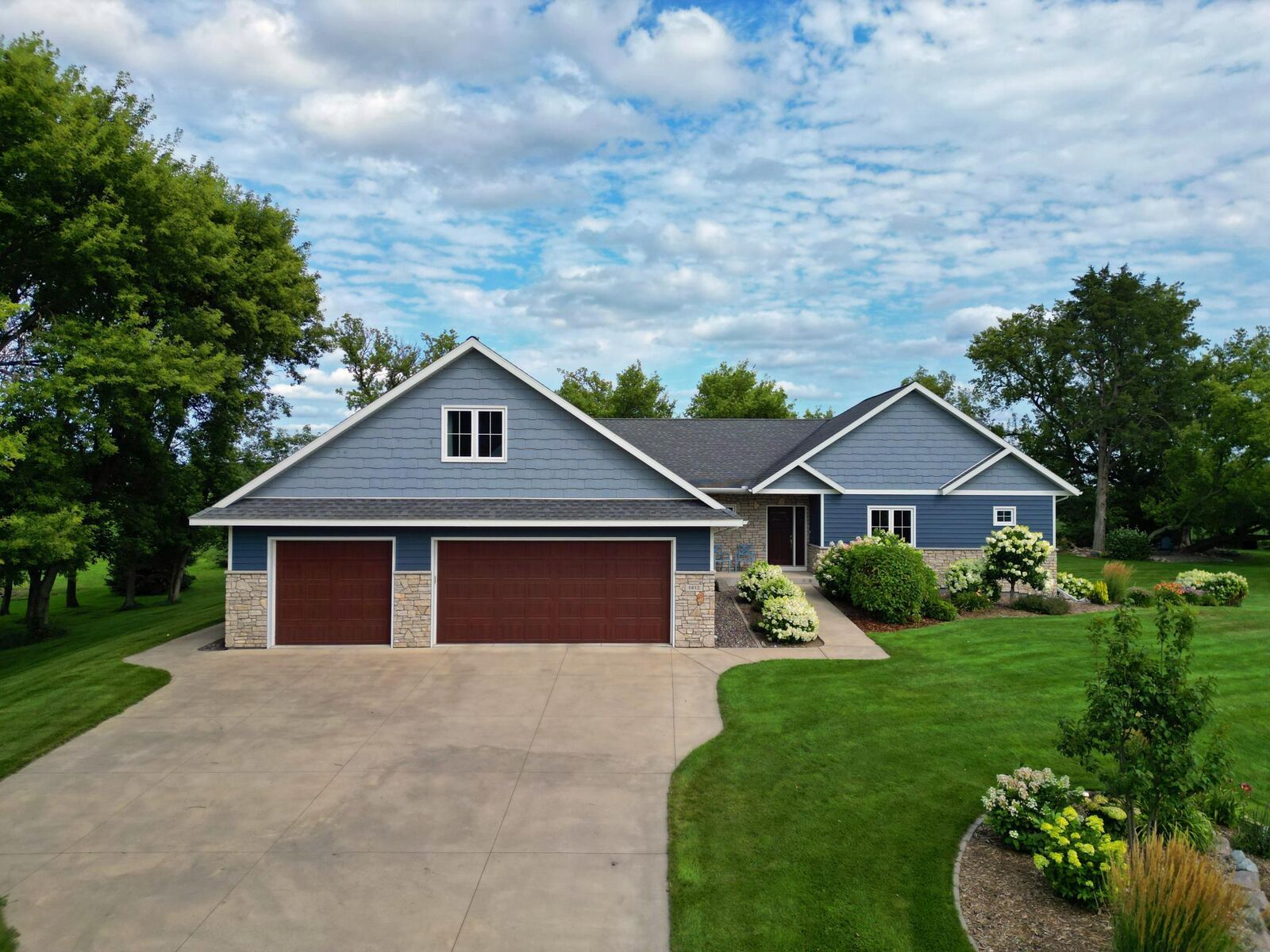 Property Photo: 1412 Fairacre Lane SW MN 56201