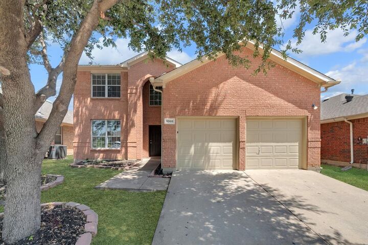 Property Photo:  1068 Westbrook Court  TX 75052 