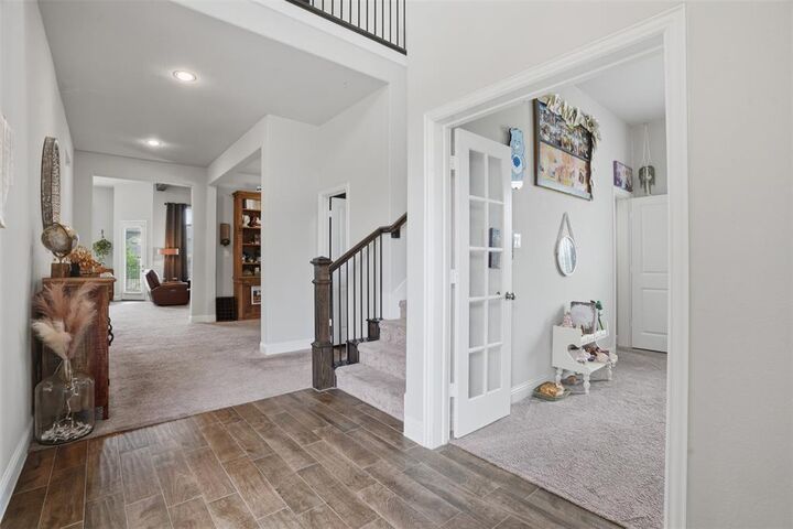 Property Photo: 617 Nakoma Drive TX 75087