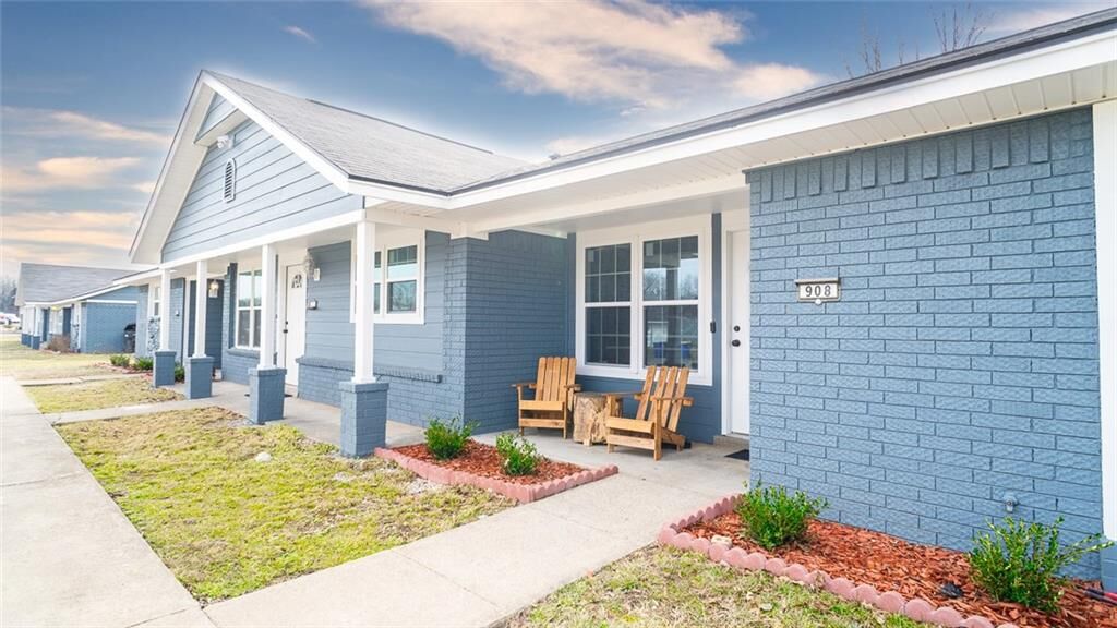 Property Photo:  904 Banz Road  AR 72758 
