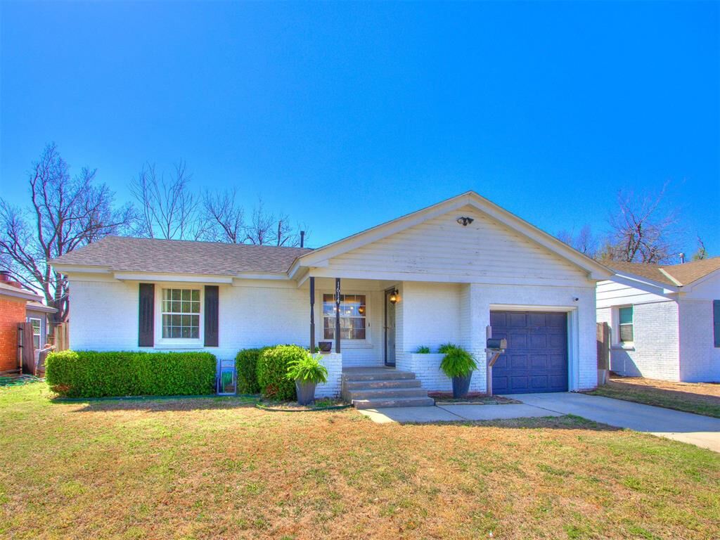 Property Photo:  1614 Oxford Way  OK 73120 