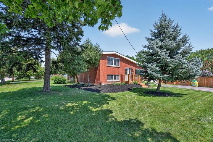 Property Photo: 2085 Mountainside Drive ON L7P 1A9