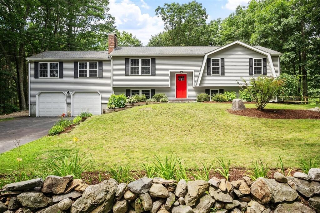 Property Photo:  597 Old Dunstable Rd  MA 01450 