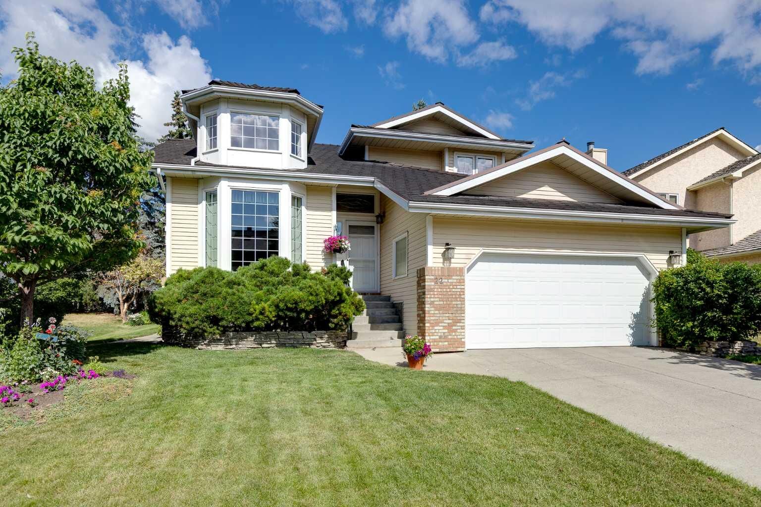 Property Photo: 22 Varsity Estates View NW AB T3B 5J7